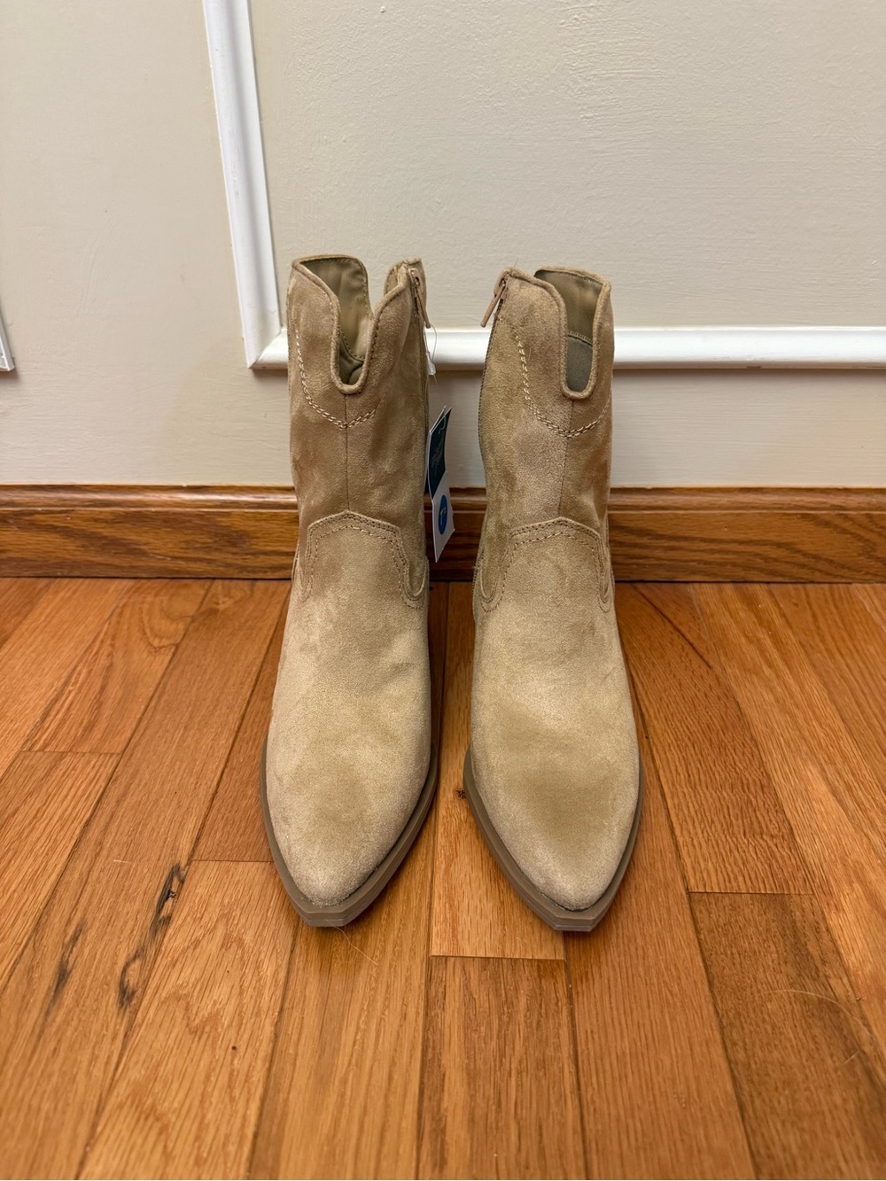 Universal Thread Women's Suede Ankle Booties - Light Tan